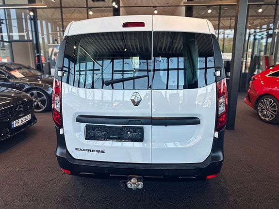 Renault Express 6 of 18