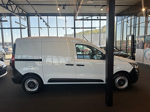 Renault Express 7 of 18