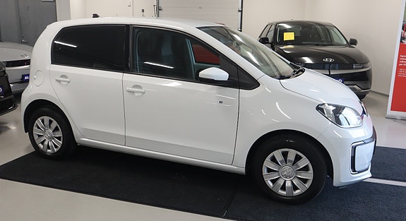Volkswagen UP! 4 of 30