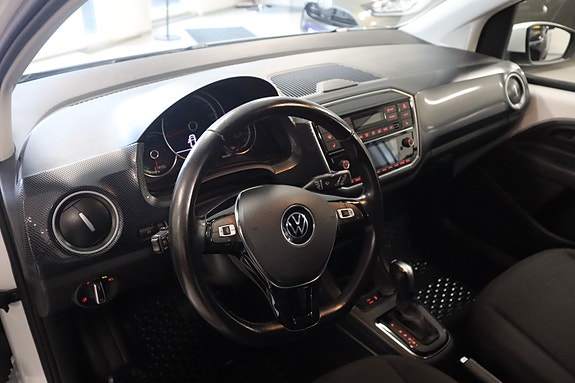 Volkswagen UP! 16 of 30