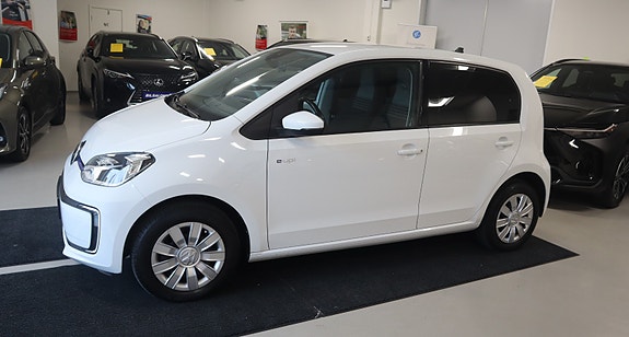 Volkswagen UP! 2 of 30