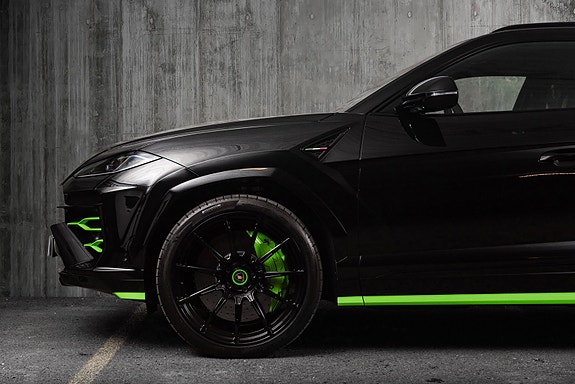 Lamborghini Urus 10 of 30