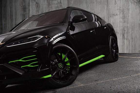 Lamborghini Urus 9 of 30