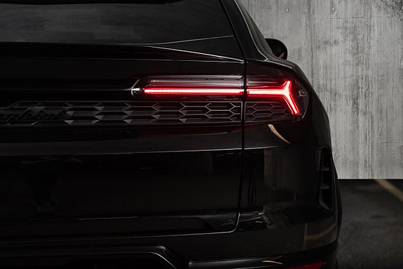 Lamborghini Urus 13 of 30
