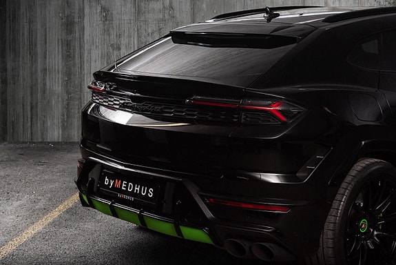 Lamborghini Urus 15 of 30