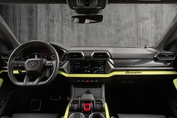 Lamborghini Urus 22 of 30