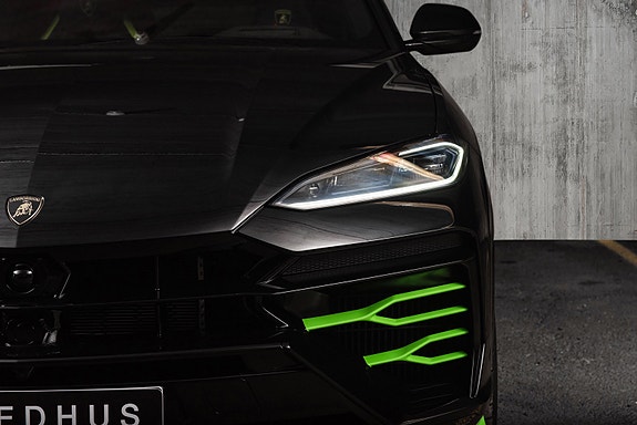 Lamborghini Urus 5 of 30