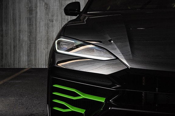 Lamborghini Urus 6 of 30
