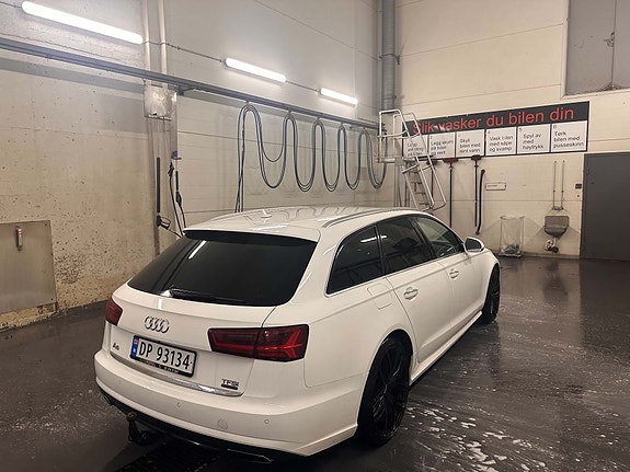 Audi A6 5 of 23