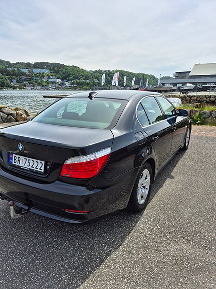 BMW 520d 2 of 30