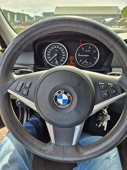 BMW 520d 18 of 30