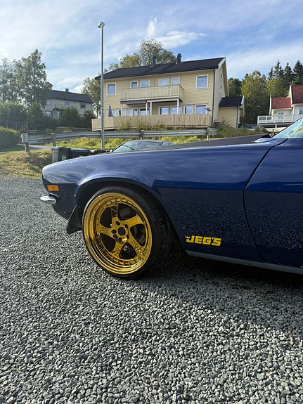 Chevrolet Camaro 10 of 15