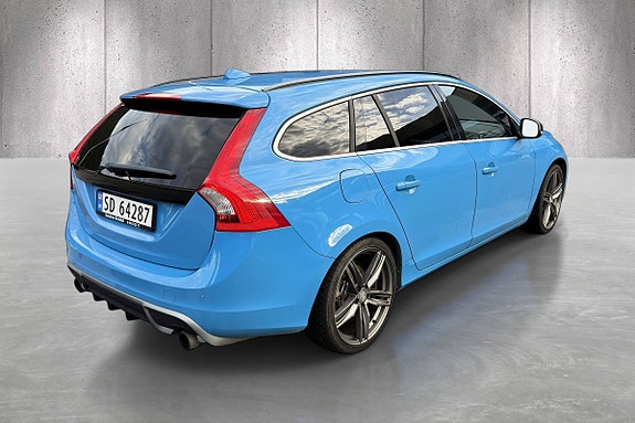 Volvo V60 7 of 21