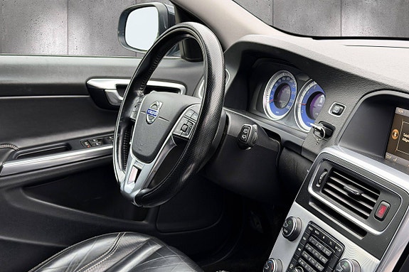 Volvo V60 14 of 21