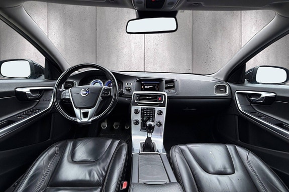 Volvo V60 9 of 21