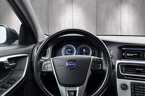 Volvo V60 11 of 21