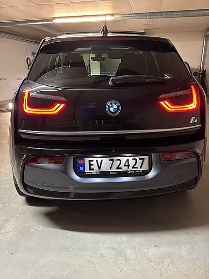 BMW i3 6 of 24