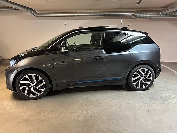 BMW i3 2 of 24