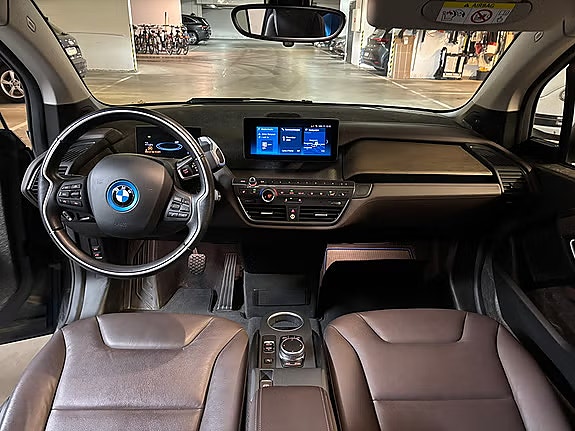 BMW i3 9 of 24