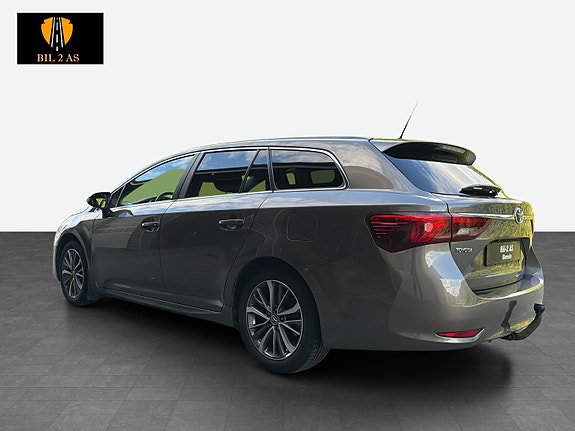 Toyota Avensis 3 of 30