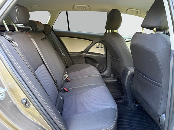 Toyota Avensis 14 of 30
