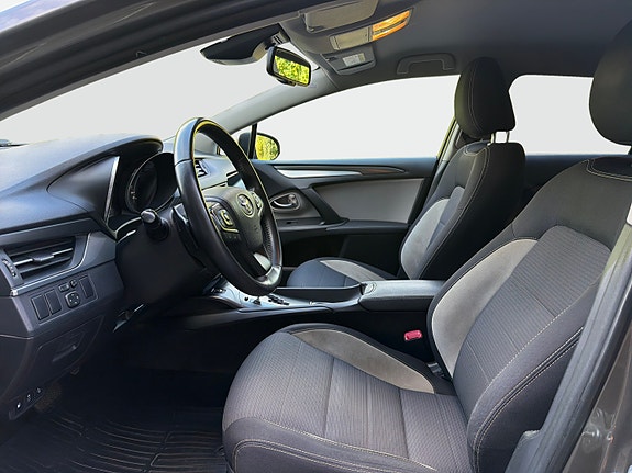 Toyota Avensis 19 of 30