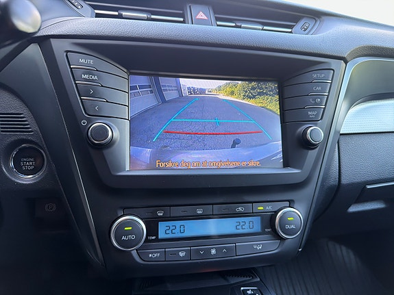 Toyota Avensis 23 of 30
