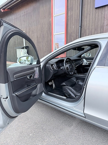 Volvo V90 17 of 30
