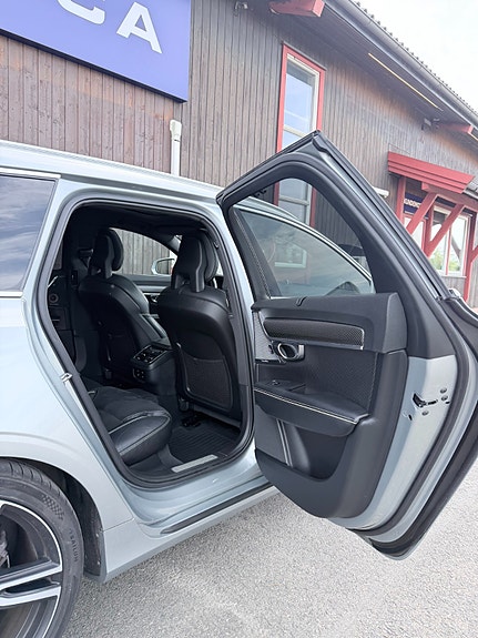 Volvo V90 28 of 30