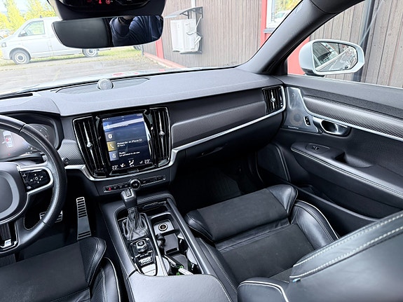 Volvo V90 22 of 30
