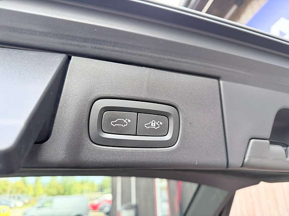 Volvo V90 30 of 30