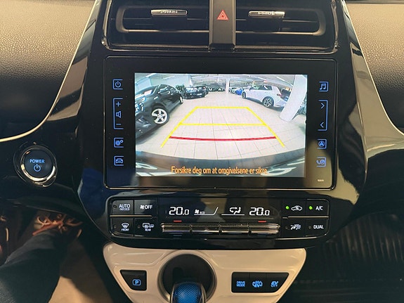 Toyota Prius Plug-in Hybrid 19 of 30