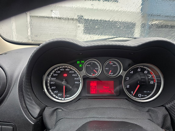 Alfa Romeo MiTo 12 of 15