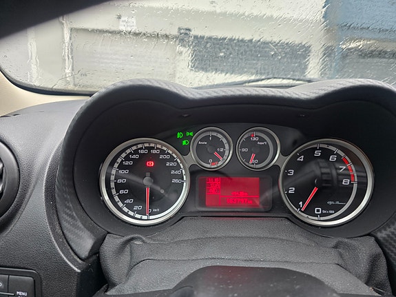 Alfa Romeo MiTo 11 of 15