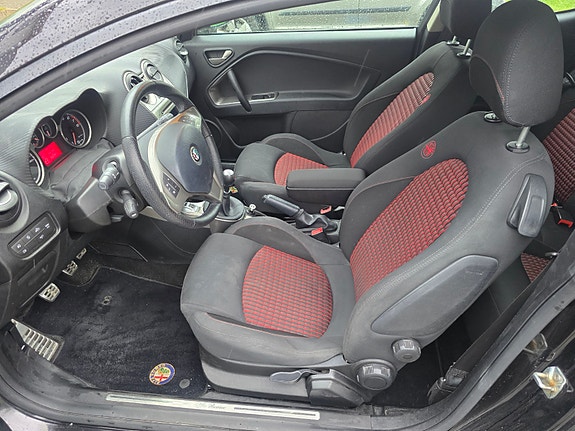 Alfa Romeo MiTo 10 of 15