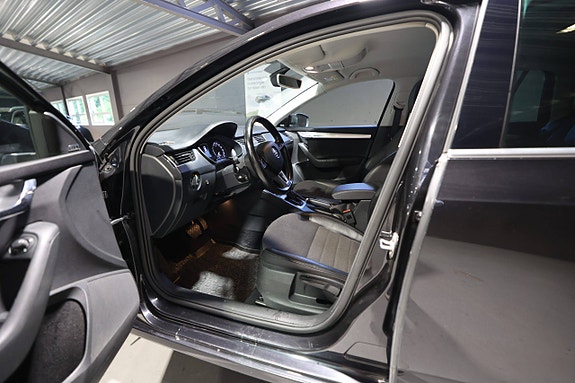 Skoda Octavia 11 of 30