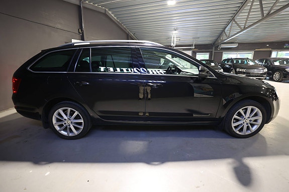 Skoda Octavia 5 of 30