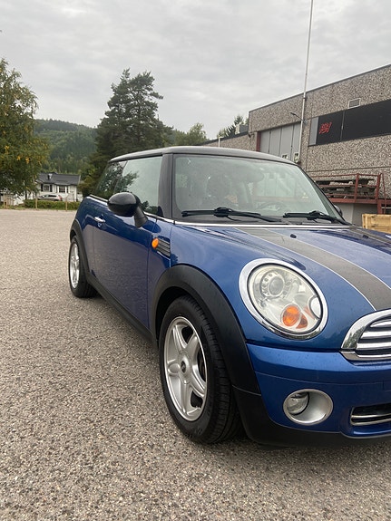 MINI Cooper 20 of 30