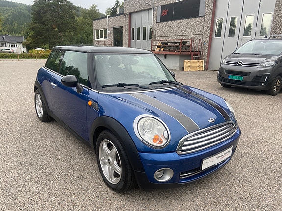 MINI Cooper 15 of 30