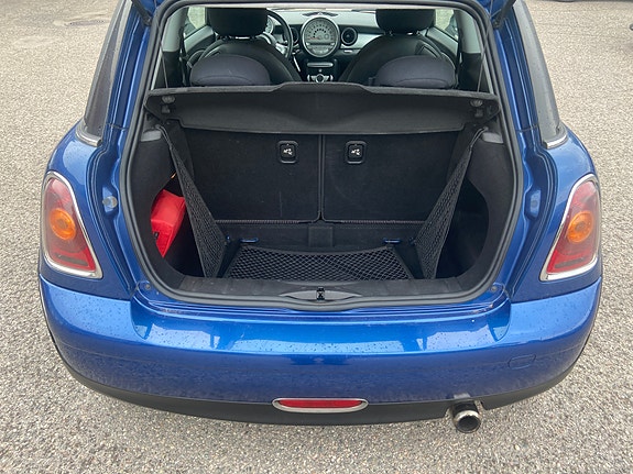 MINI Cooper 25 of 30