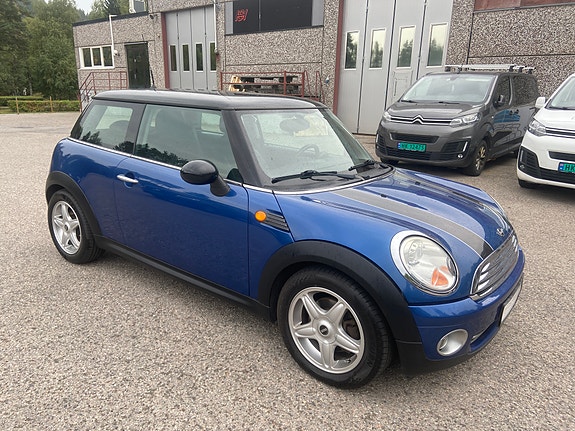 MINI Cooper 14 of 30