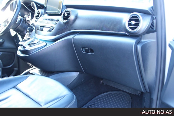 Mercedes-Benz V250 d 30 of 30