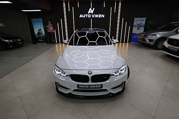 BMW M3 11 of 30