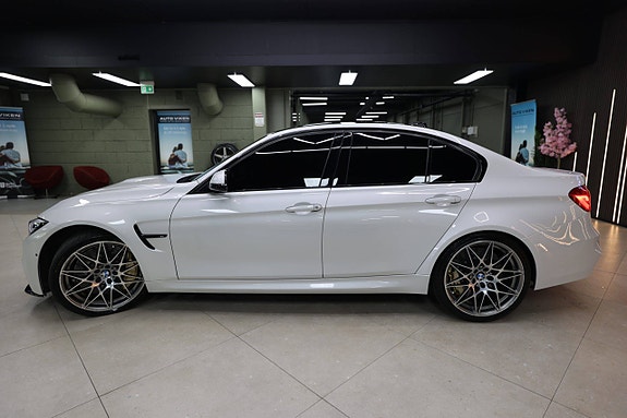 BMW M3 5 of 30