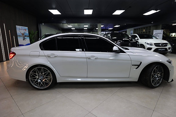 BMW M3 9 of 30