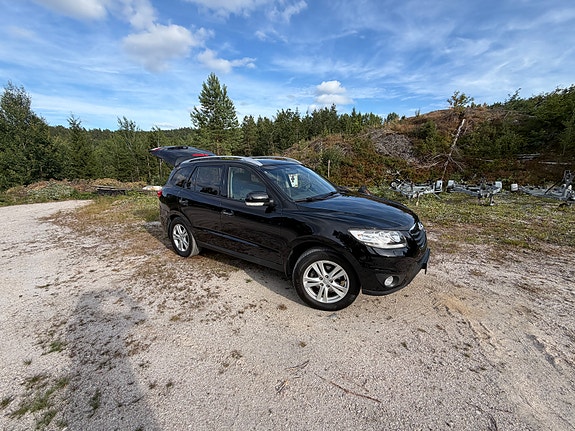 Hyundai Santa Fe 4 of 18