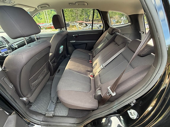 Hyundai Santa Fe 10 of 18