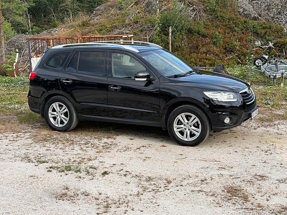 Hyundai Santa Fe 13 of 18