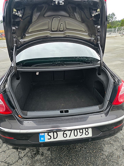 Volkswagen Passat CC 9 of 21