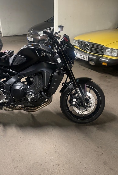 Yamaha MT-09 7 of 7